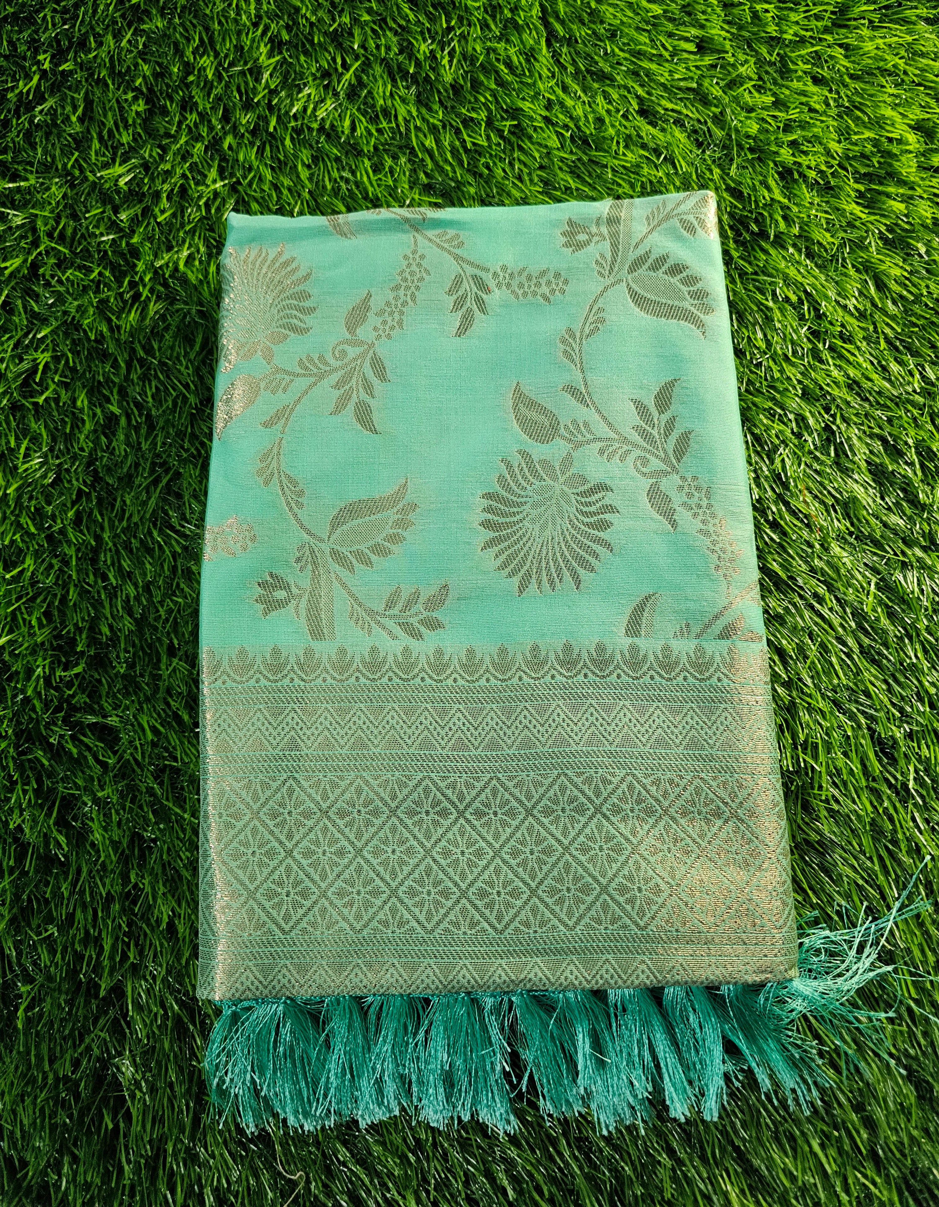 Elegant Mint Green Banarasi Silk Saree with Golden Zari Weaving